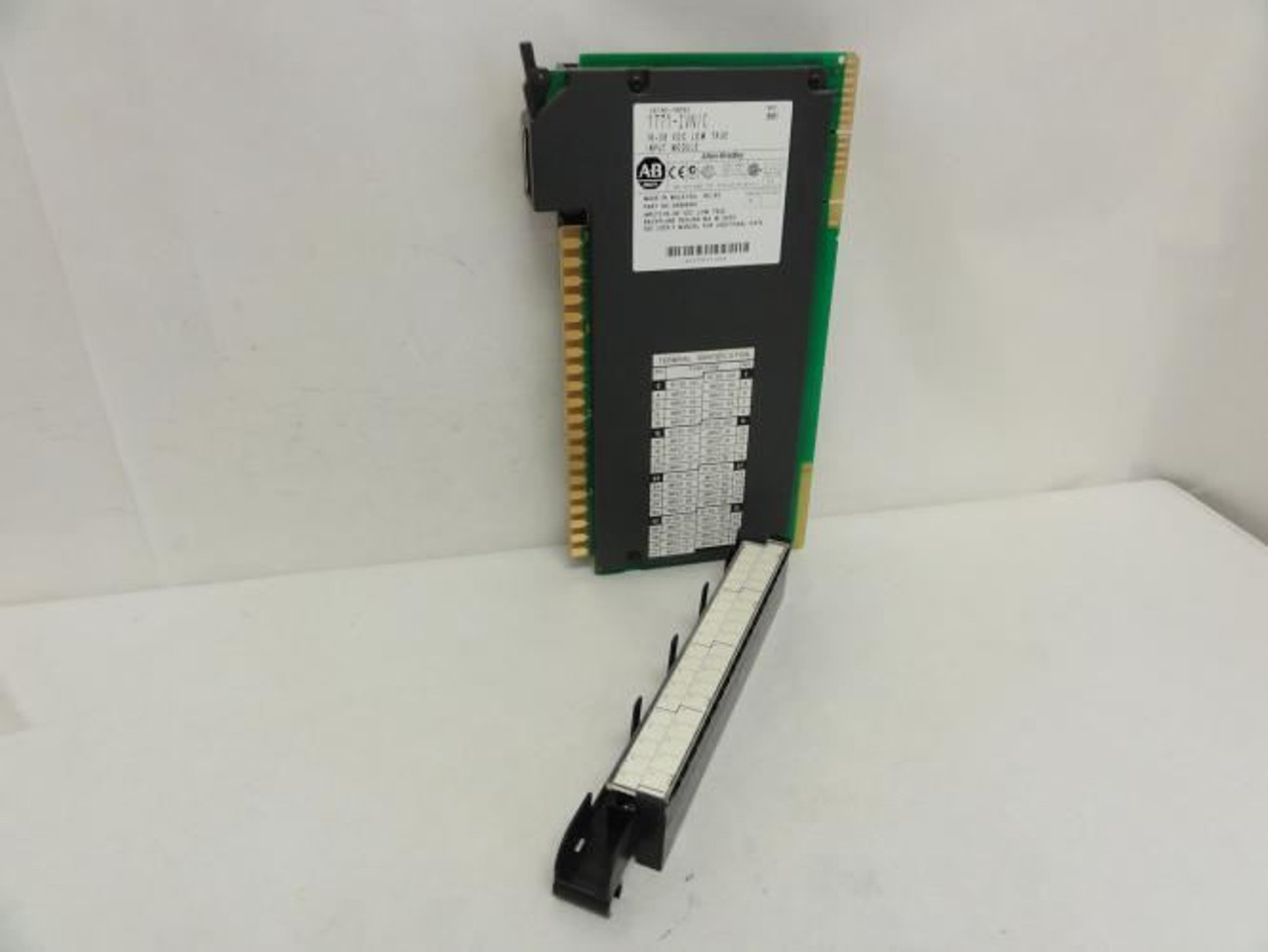 Allen-Bradley 1771-IVN/C; Digital Input Module; 10-30VDC