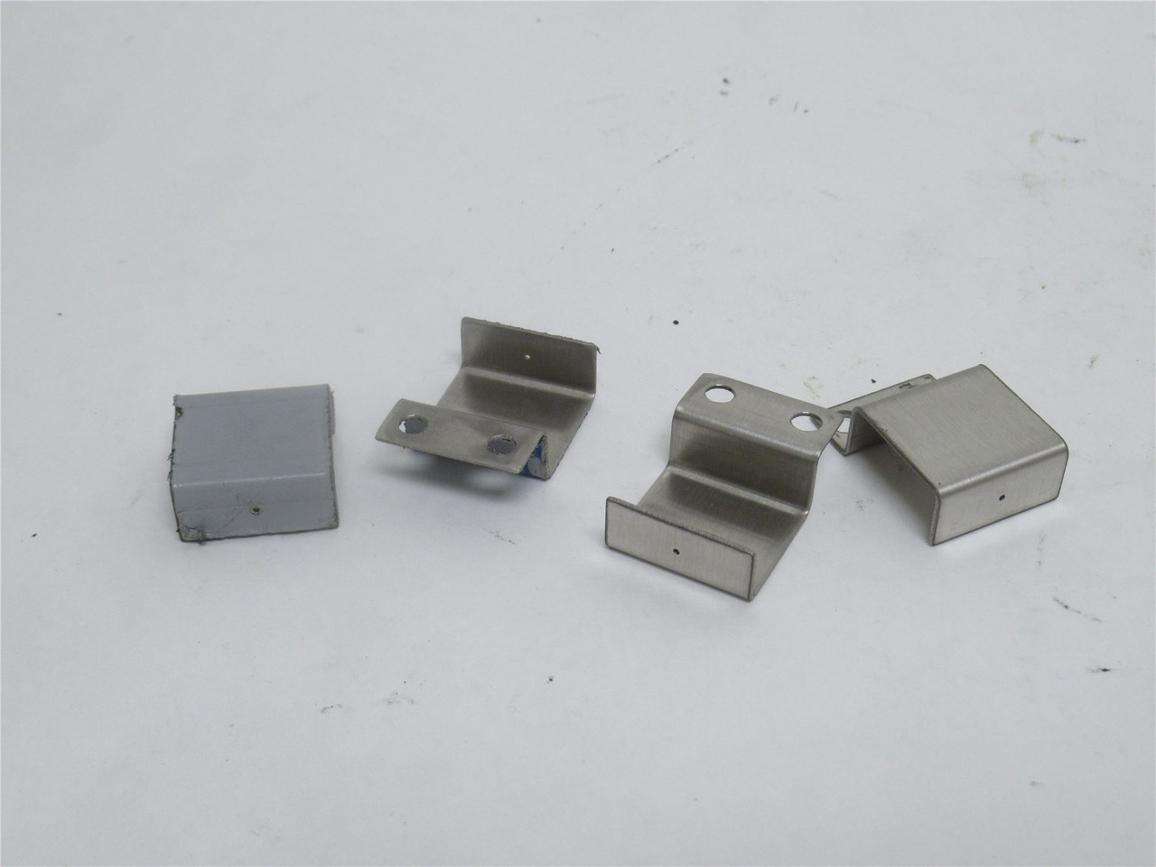 MFG- 4A-HU8692; Lot-4; Stainless Steel Brackets