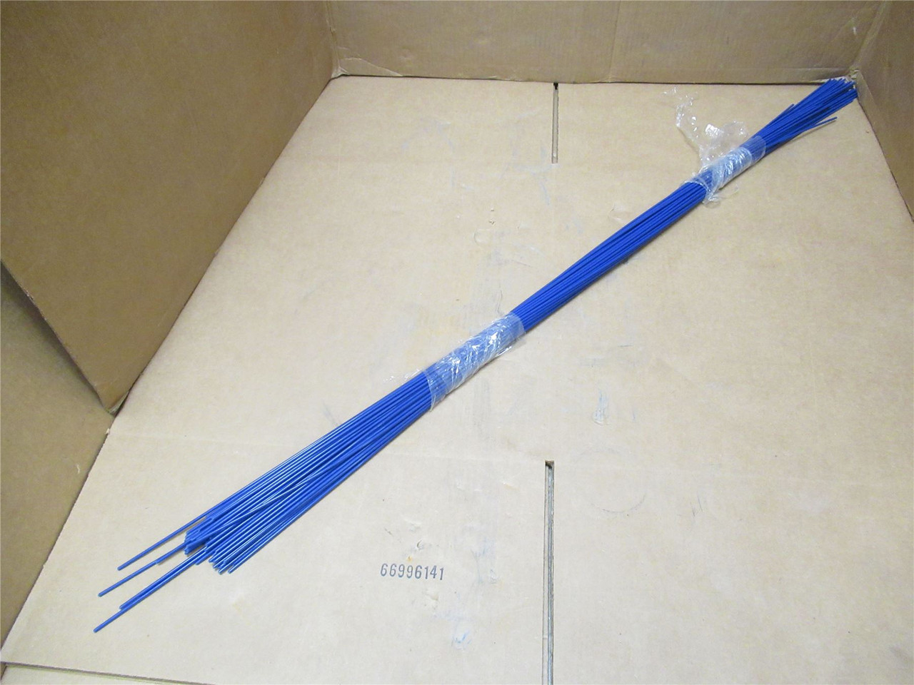 MFG- MDL-UNKN-237572; Mixed Flat Top Belts-Blue-White 48"W