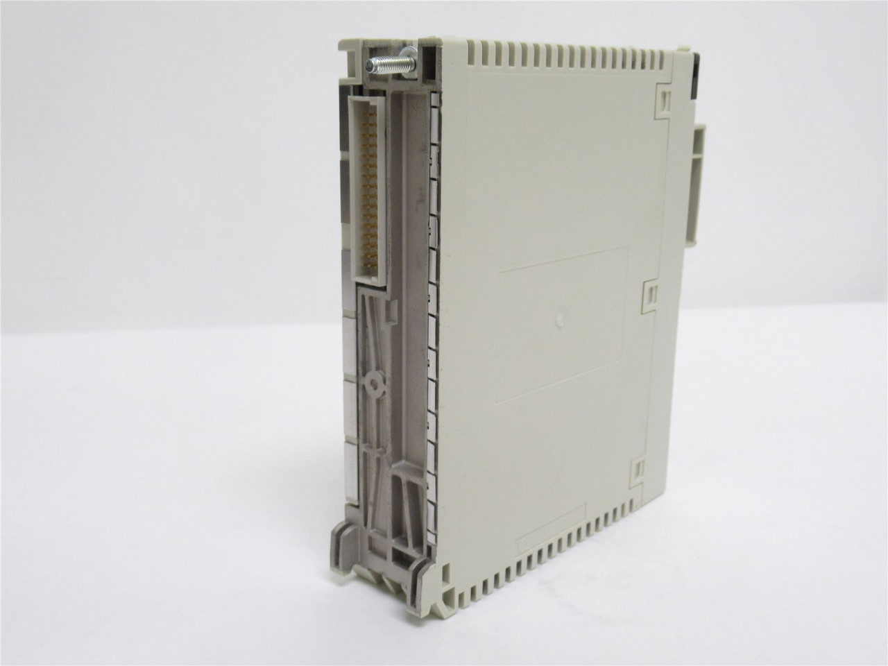 Schneider TSXP57103M; Single-Format PL7 I/O Processor