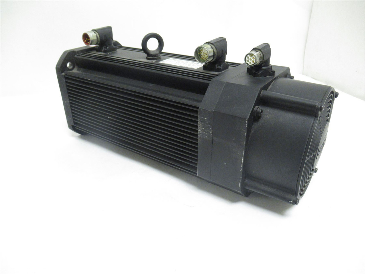 Lenze MCA 17N17-RSOBO-B24R-STBF10N-ROSU; Servo Motor; 5.1HP