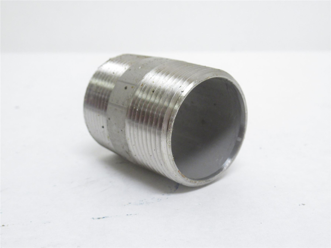 Industry-Std 61TY06; Pipe Nipple; SS-304; 1-1/4NPT; 2" Long