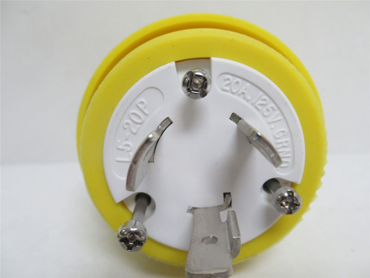 Leviton 26W47; Watertight Locking Plug 20A 125VAC NEMA: L5-20P