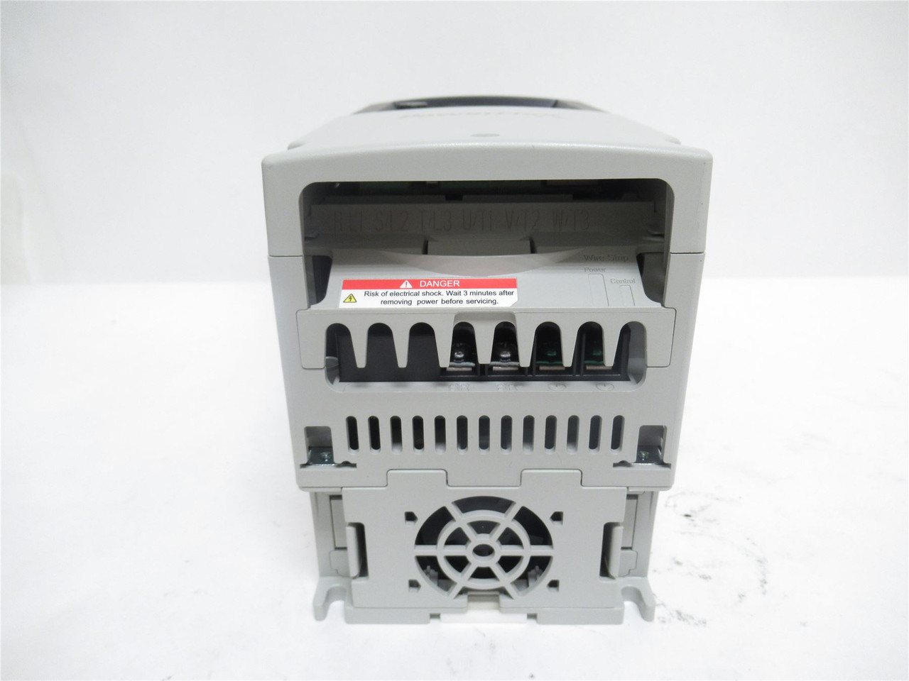 Allen-Bradley 22A-V4P5N104; AC Drive 1.0Hp 120V 1phIN; 3phOut