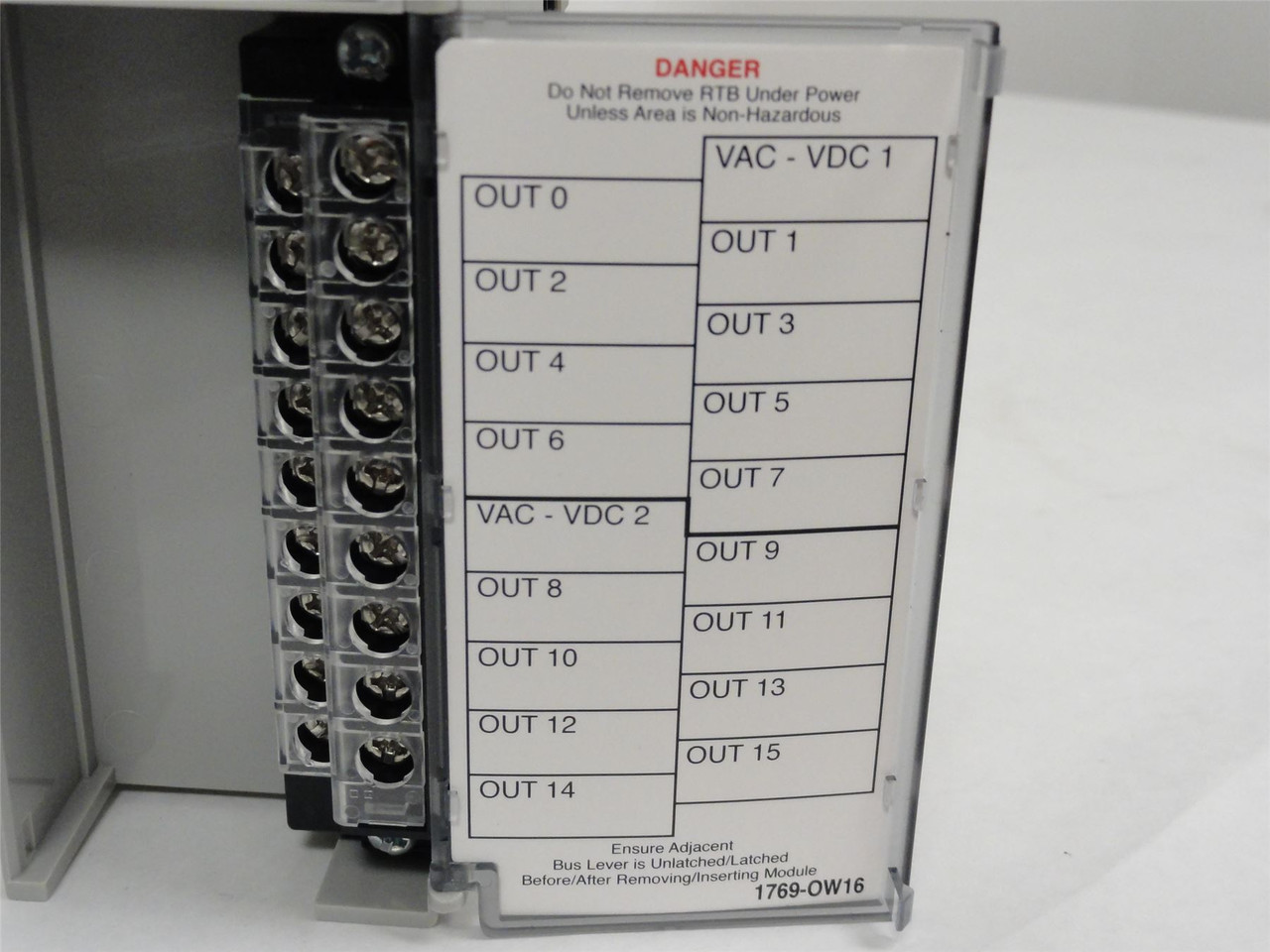 Allen-Bradley 1769-OW16; Relay Output Module; 16 Point