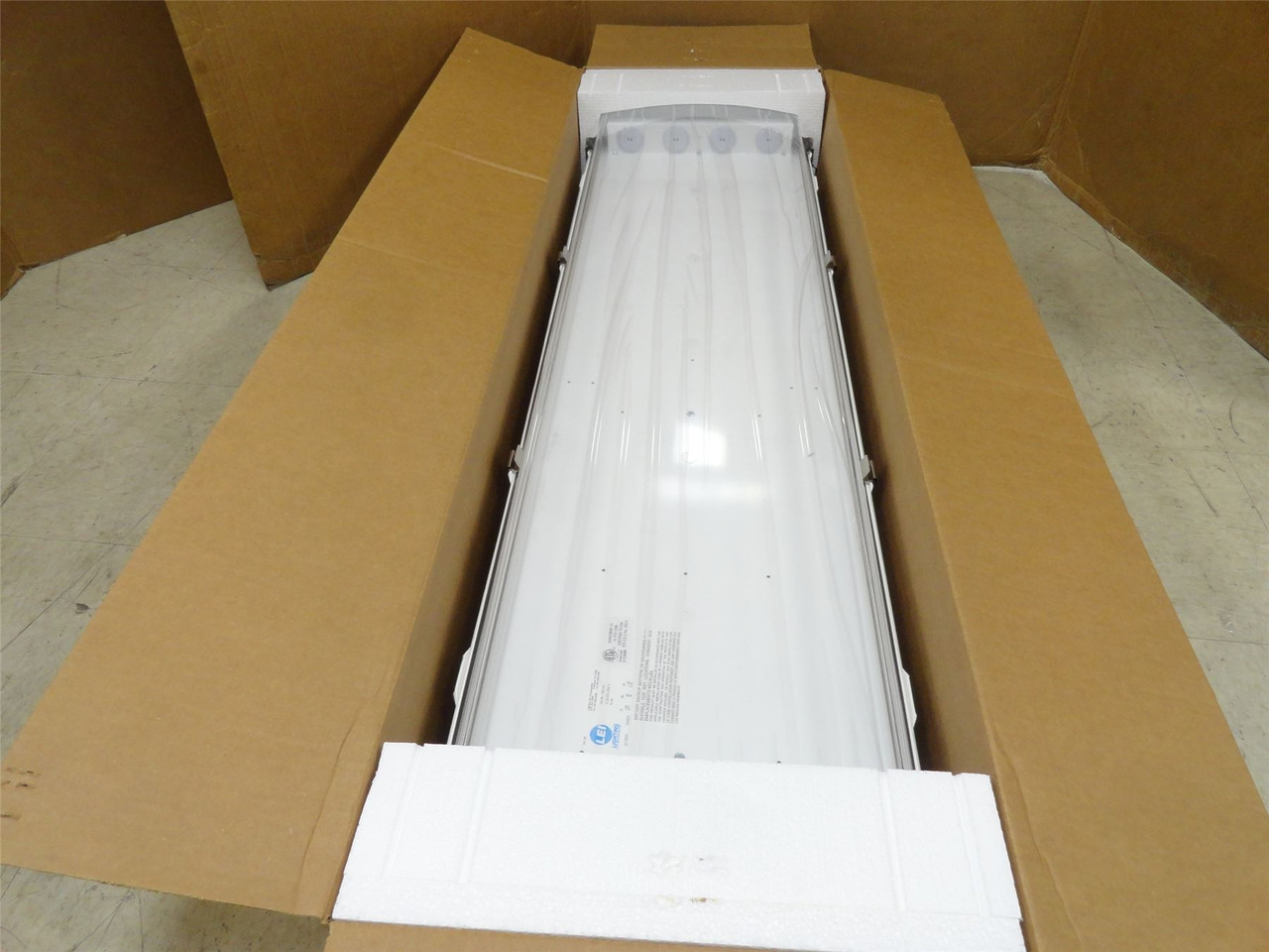 LEI FLB-RS-454-U; Fluorescent Low Bay Fixture 120/277VAC; 54W