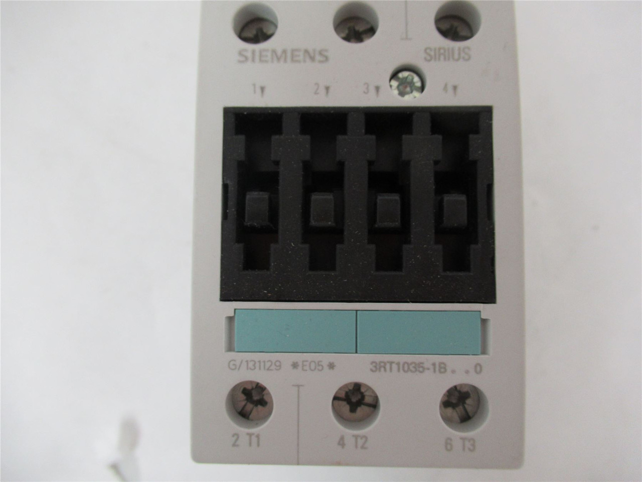 Siemens 3RT10351BB40; Contactor 40A 3P 690V COIL 24 VDC
