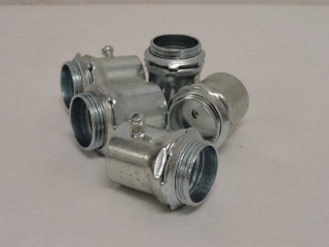 Industry-Std 52AU94; Lot-5; Set Screw Connector; 1" EMT