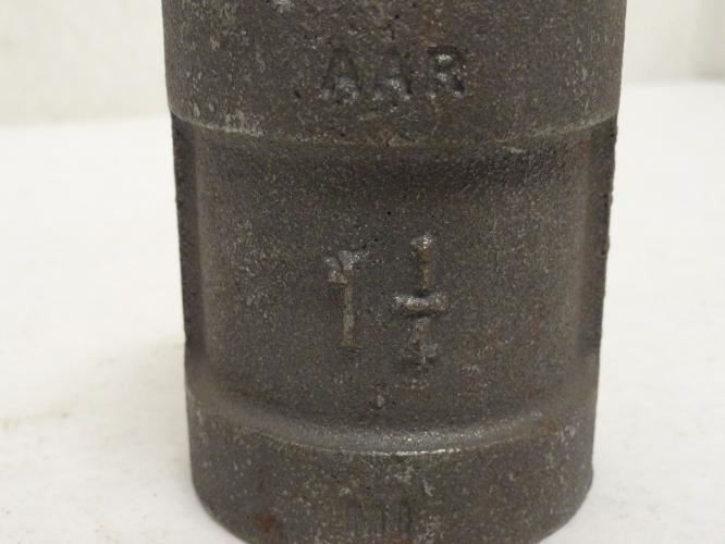 Anvil 361156201; Black Steel Pipe Coupler; 1-1/4Npt; Sch: 80