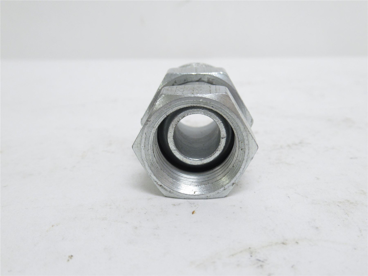 Eaton 9205X8X12; Straight Steel Adaptor; 1/2MNPT x FNPT