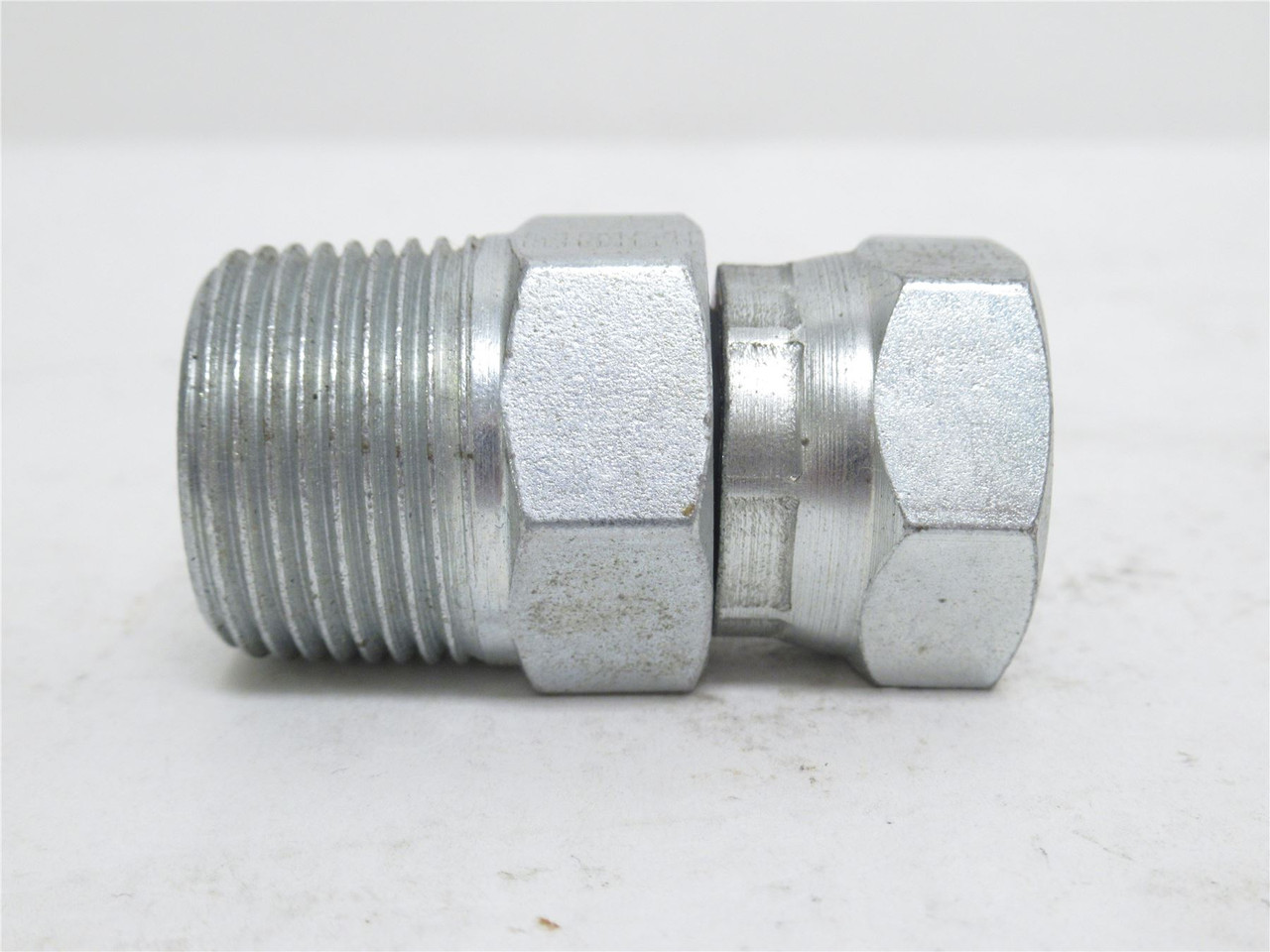 Eaton 9205X8X12; Straight Steel Adaptor; 1/2MNPT x FNPT