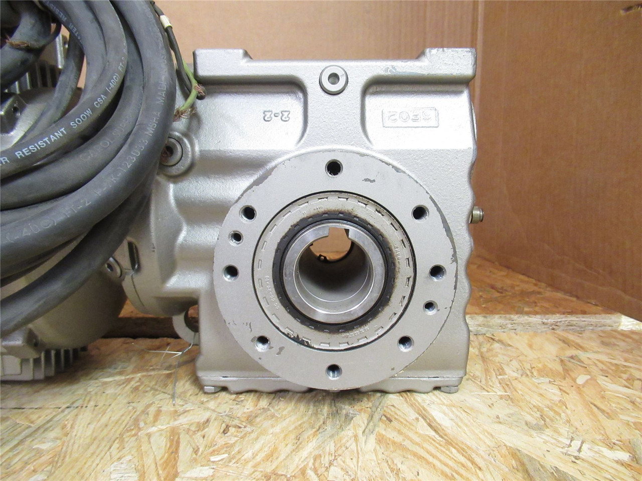 SEW SA57DT90L8/4BMG2HRU; AC Gearmotor; 2-Speed; 14:24 Ratio