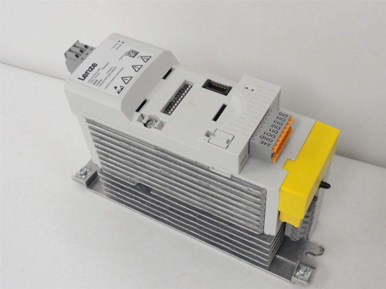 Lenze I55AE155F1AV10002S; Inverter; 400/480VAC; 0.75HP; i550