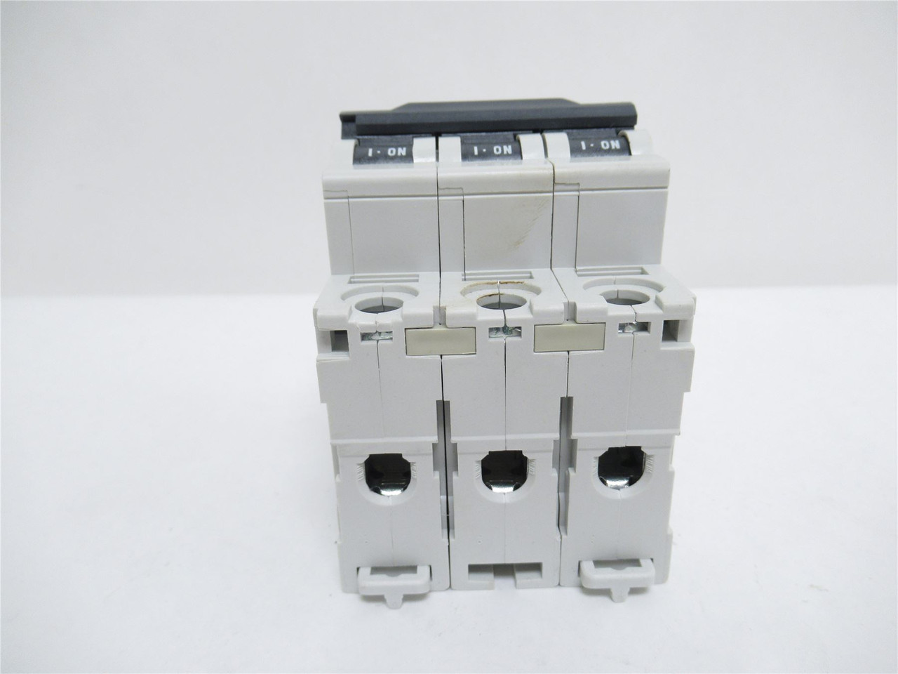 Schneider MG24538; Mini Circuit Breaker; 10A; 480VAC; 3P