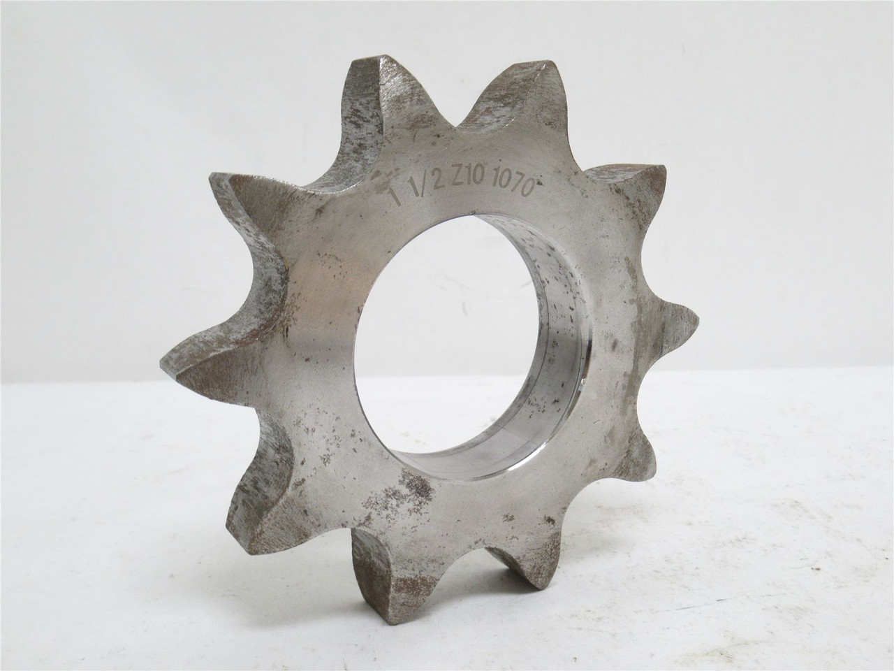 MFG- Z10107-1-1/2; Sprocket #100; 10 Teeth; 2-7/16"ID; A-Hub