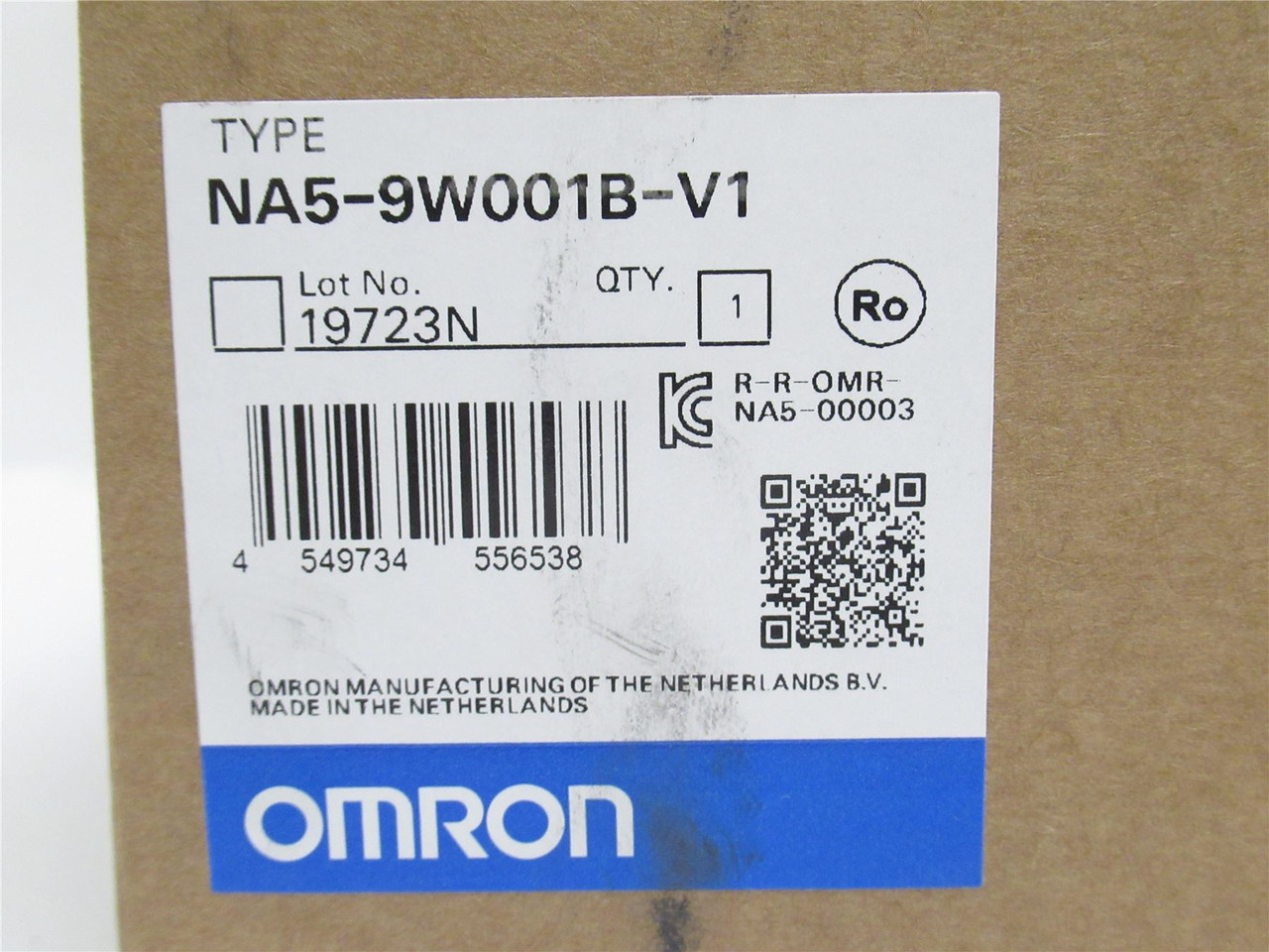 Omron NA5-9W001B-V1; Touch Screen HMI; 9" Wide; 24VDC; 23W