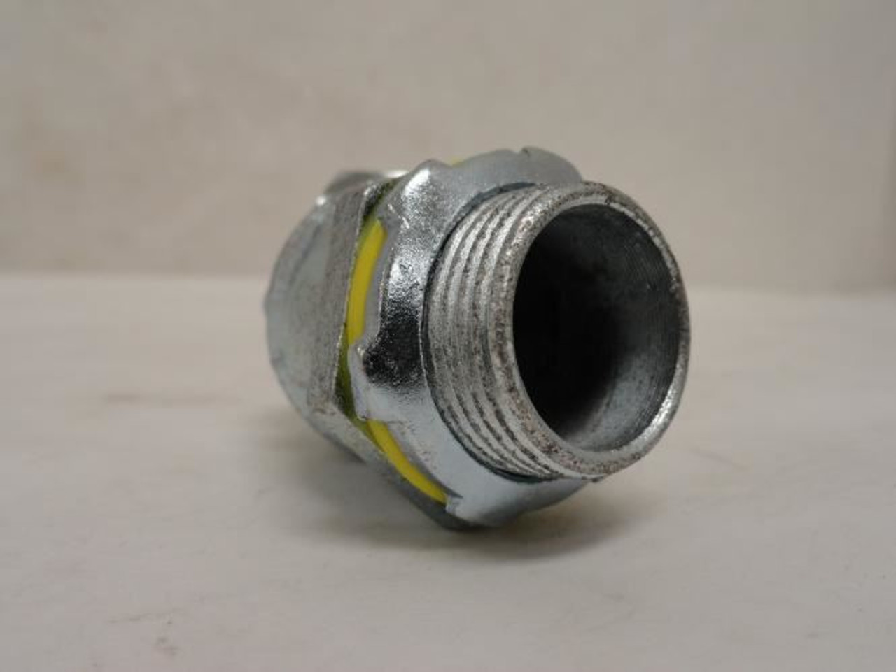 Hubbell 3563; Insulated Connector 45Deg Elbow; 3/4"
