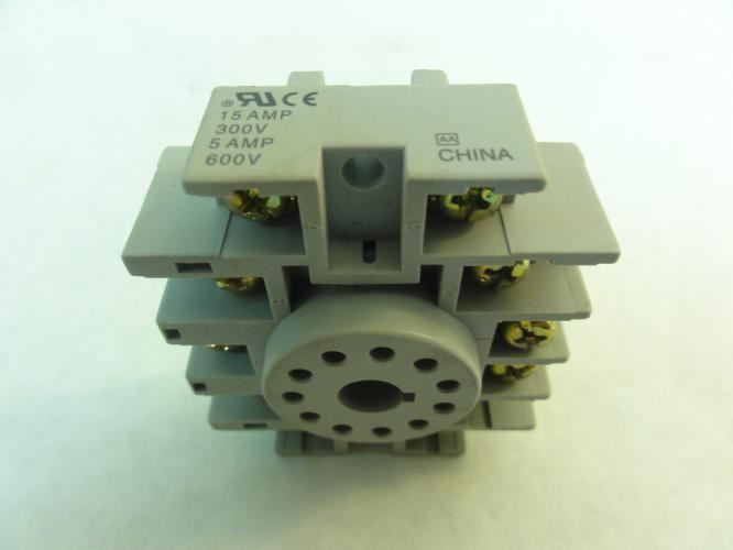 Square D 8501NR61; Relay Socket; 10A; 300V; 20A Max