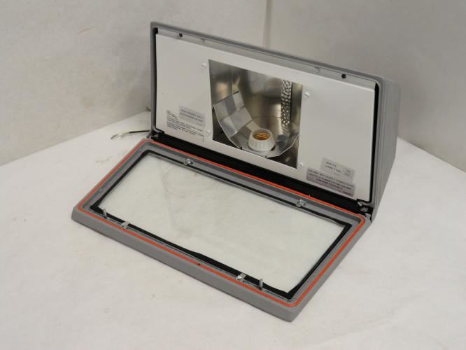 Lithonia WST 150S WT TB DNAT L/LP; Wall-Mounted Lighting Fixture