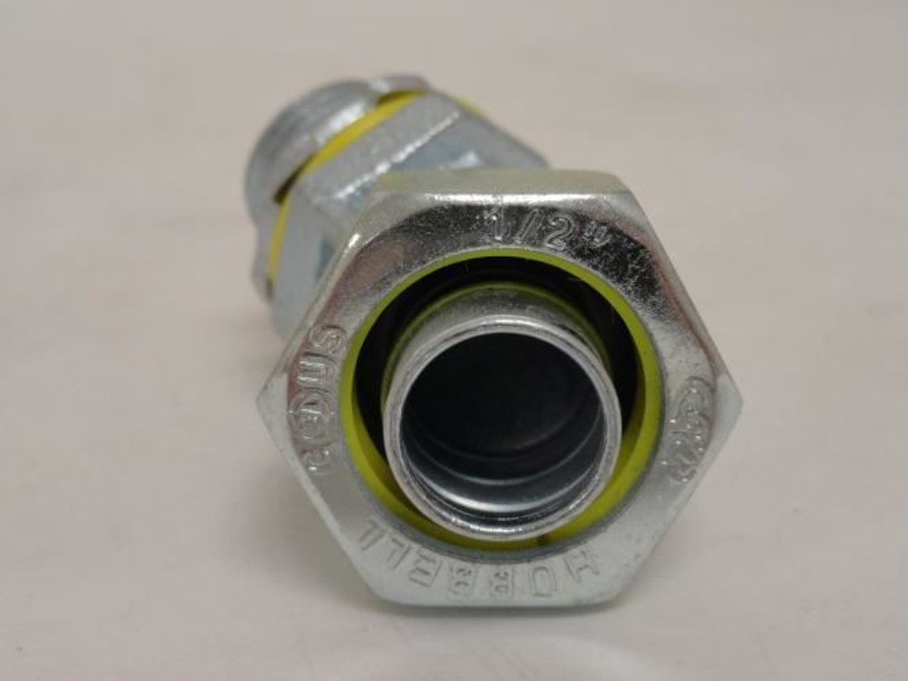 Hubbell 3562; Insulated Connector 45Deg Elbow; 1/2"
