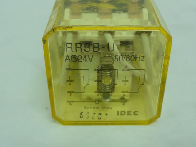 Idec RR3B-UAC24V; Plug In Relay; 10A; 240VAC; Coil: 24VDC; 3PDT