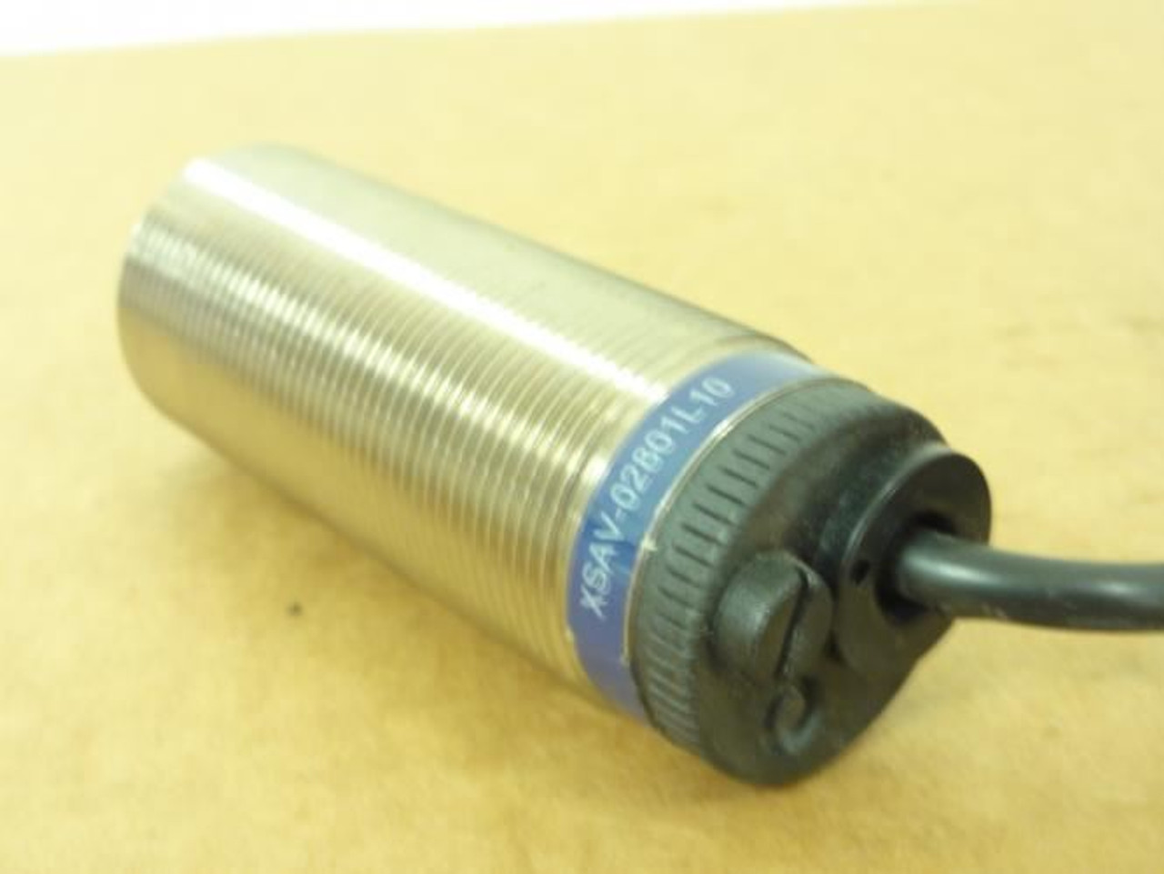 Telemecanique XSAV-02801L10; Inductive Prox. Sensor; 24-240VAC