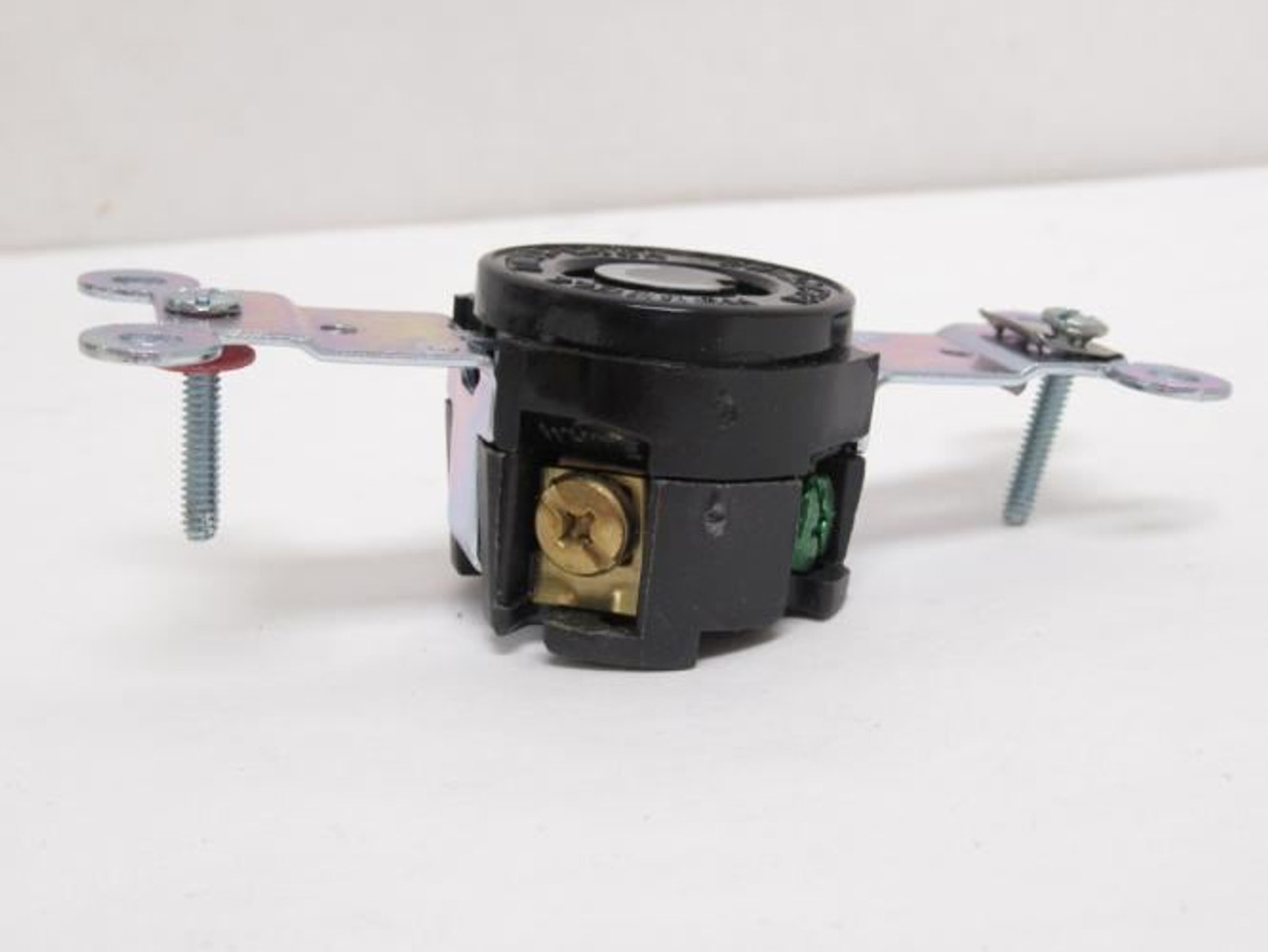 Hubbell HBL4760; Locking Receptacle; 15A; 277VAC; Black