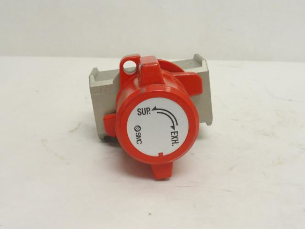 SMC VHS50-N10-Z; Lockout Hand Valve; 3-Port; 3/4NPT