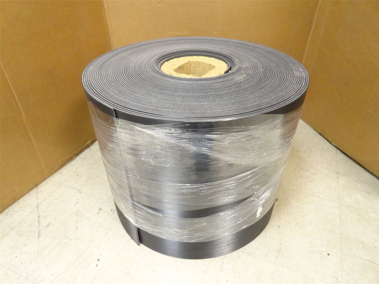 HABASIT TMIPH135LR18; Black Rubber Belting; 18"W x 150'L