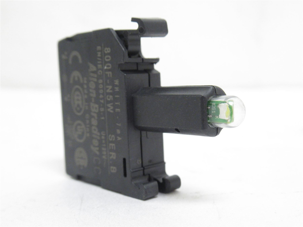 Allen-Bradley 800F-N5W; Integrated LED Module; 22mm; 120VAC