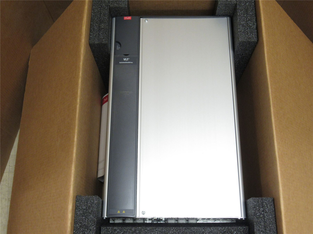 Danfoss 131H0937; AC Drive; 75HP; 380-500VAC In