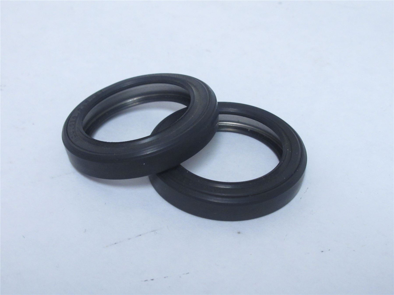 MFG- .030 . 040 . 07; Oil Seals; LOT-2; 30mmID; 40mmOD; 7mmW