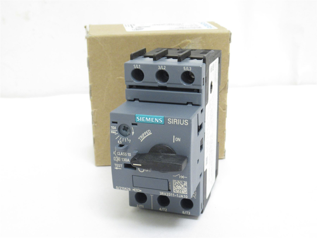 Siemens 3RV2011-1JA10; Manual Starter 600V 3Pole 7.0-10.0A