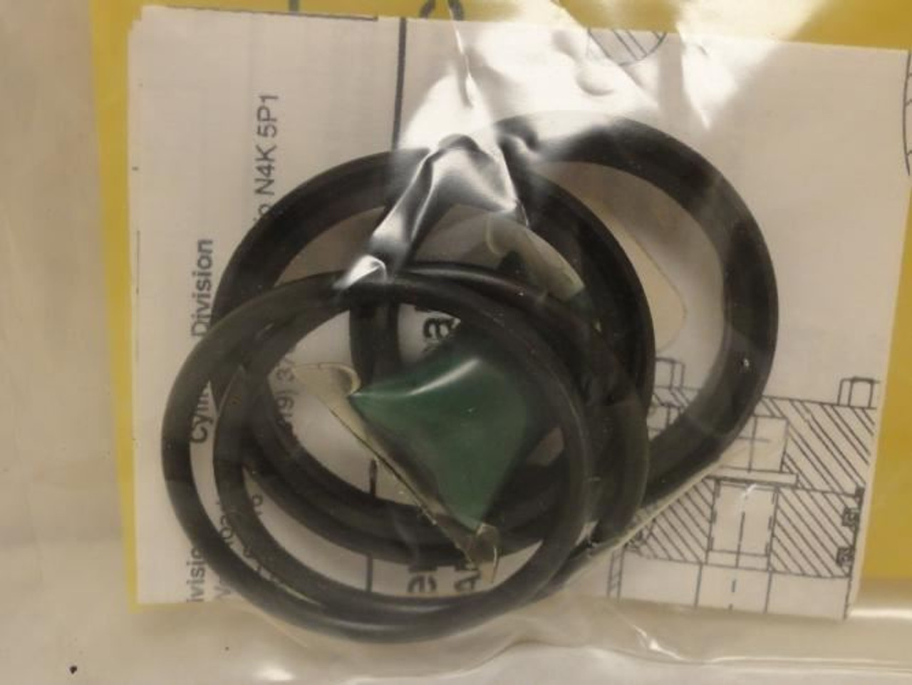 Parker PK2002AN01; Piston Seal Kit; Bunan; Size: 2"