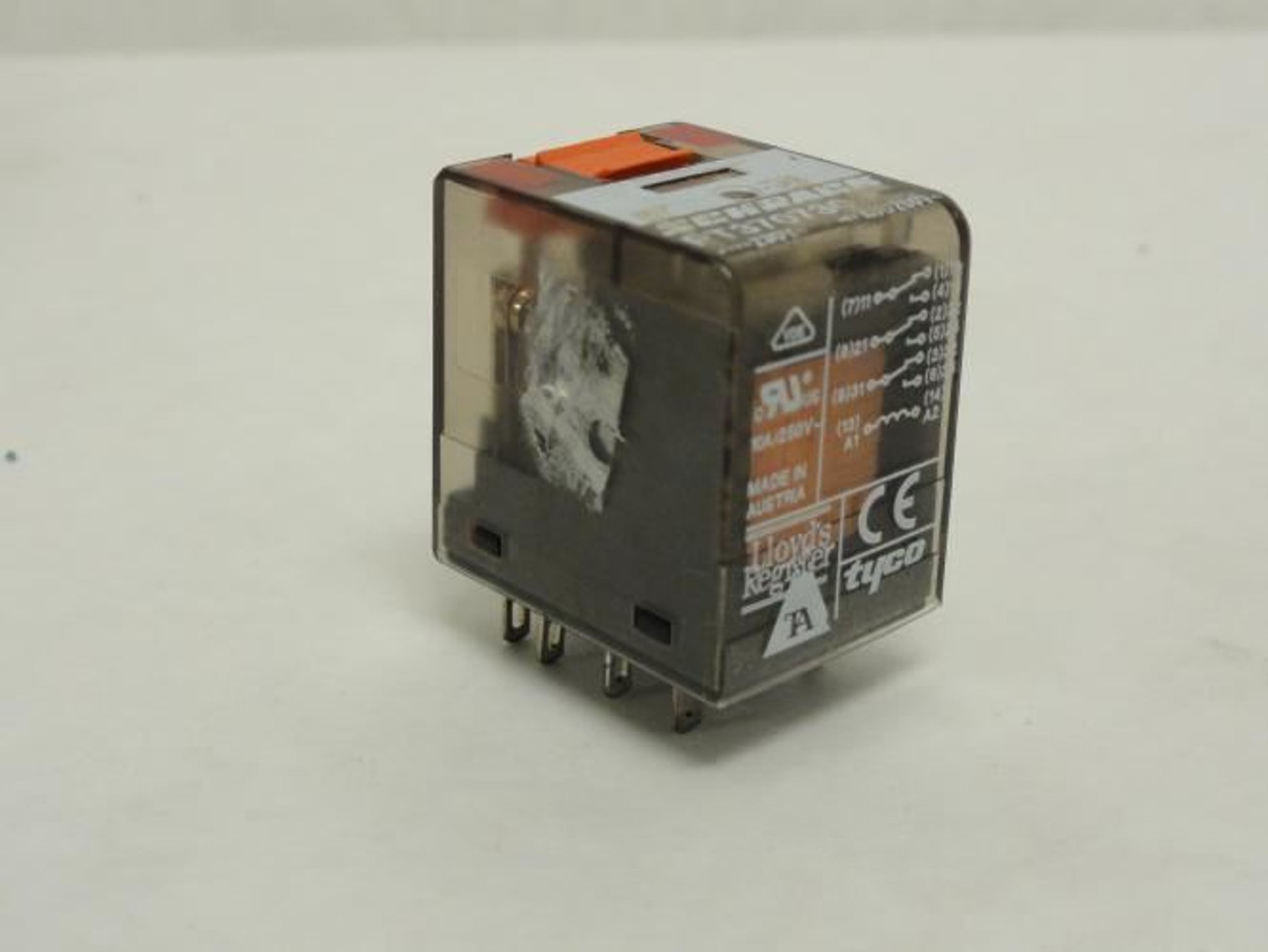 Schrack PT370730; Relay; 10A@250VAC; 3PDT; Coil: 230Vac