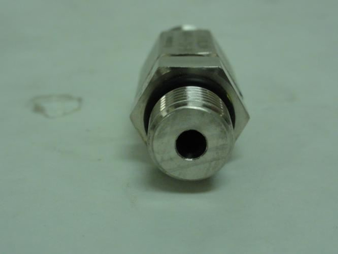 FloLok 4043-1-316-BN; Check Valve; SS-316; 3/8 BOSS x 3/8 ORFS