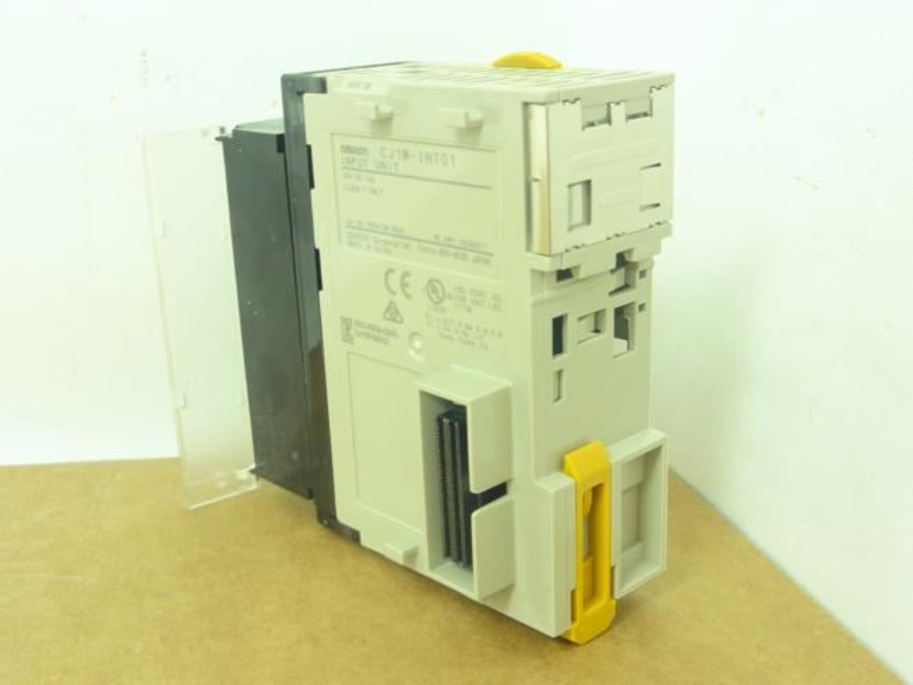 Omron CJ1W-INT01; Input Unit; 16-Point; 24VDC; NPN/PNP