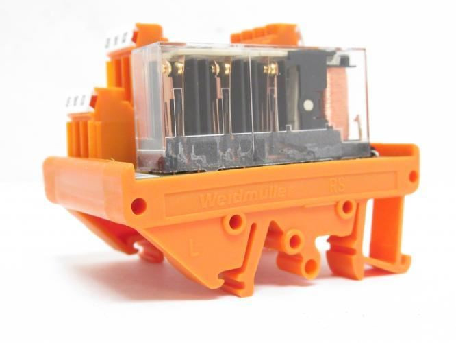 Multivac 107036528; Safety Relay Assembly; 24V; 10A