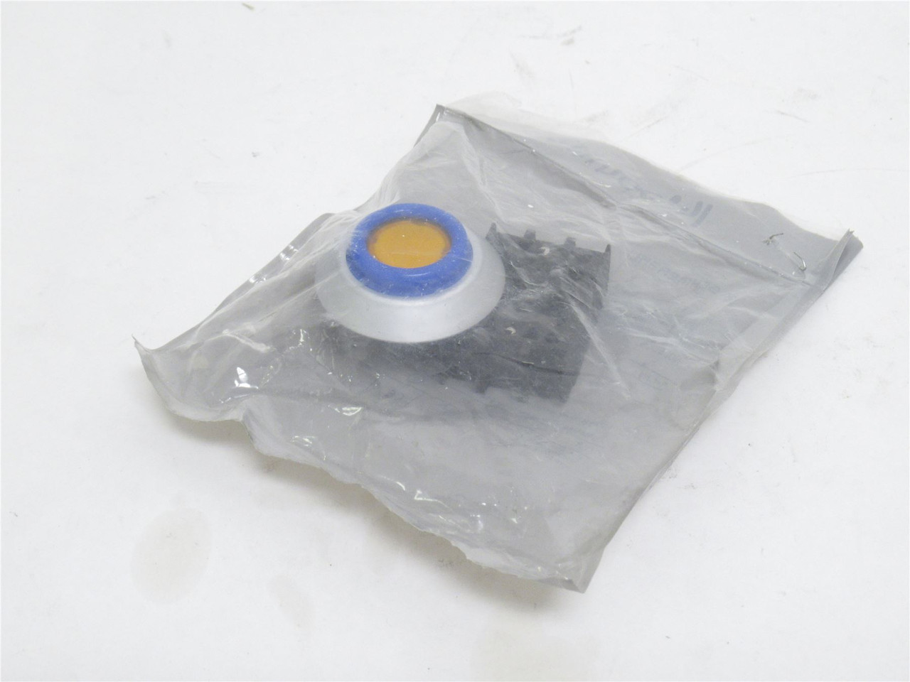 Schmersal 103009262; Embeddable Button NDLBL/GB