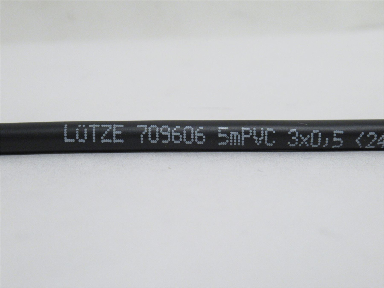Lutze 709606; PVC Connecting Lead; 24VDC; 2-Pin+2×PE; 5m Long