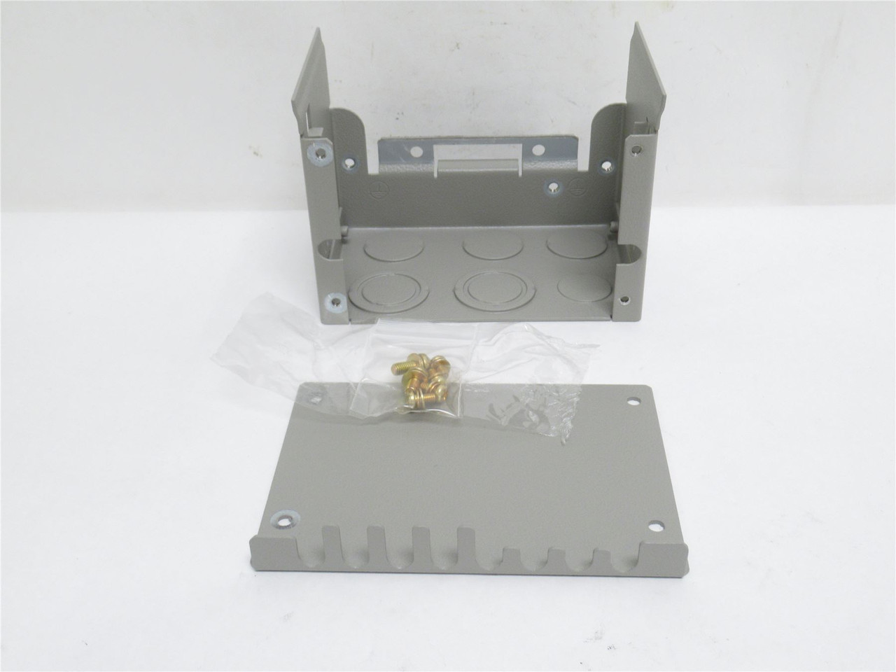 Telemecanique VW3A9201; Conduit Termination Kit ATV 61/71