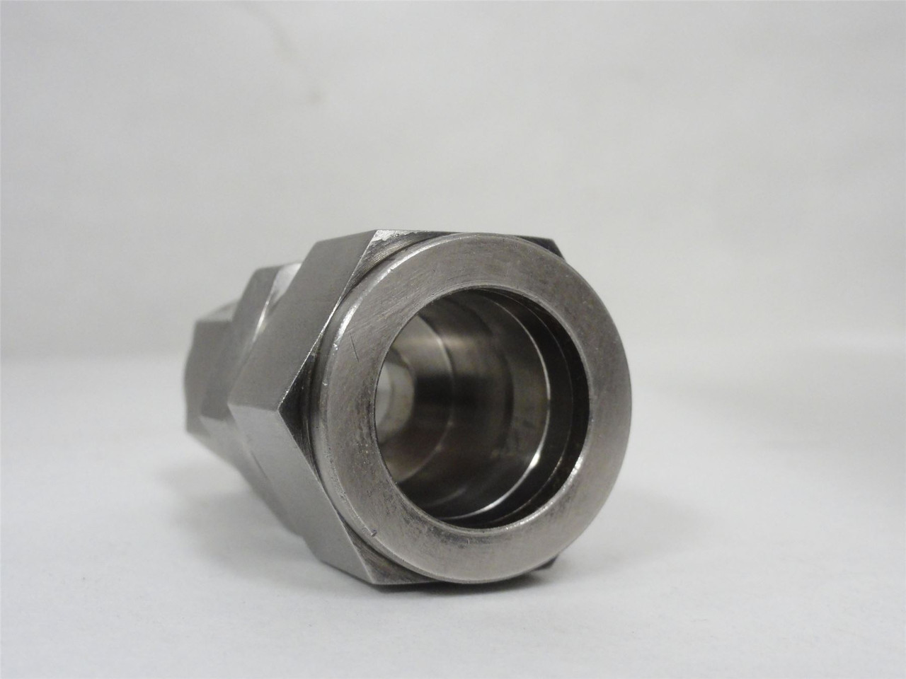 Brennan N2403-12-08-SS; Tube Fitting SS-316; 3/4" x 1/2" Tube