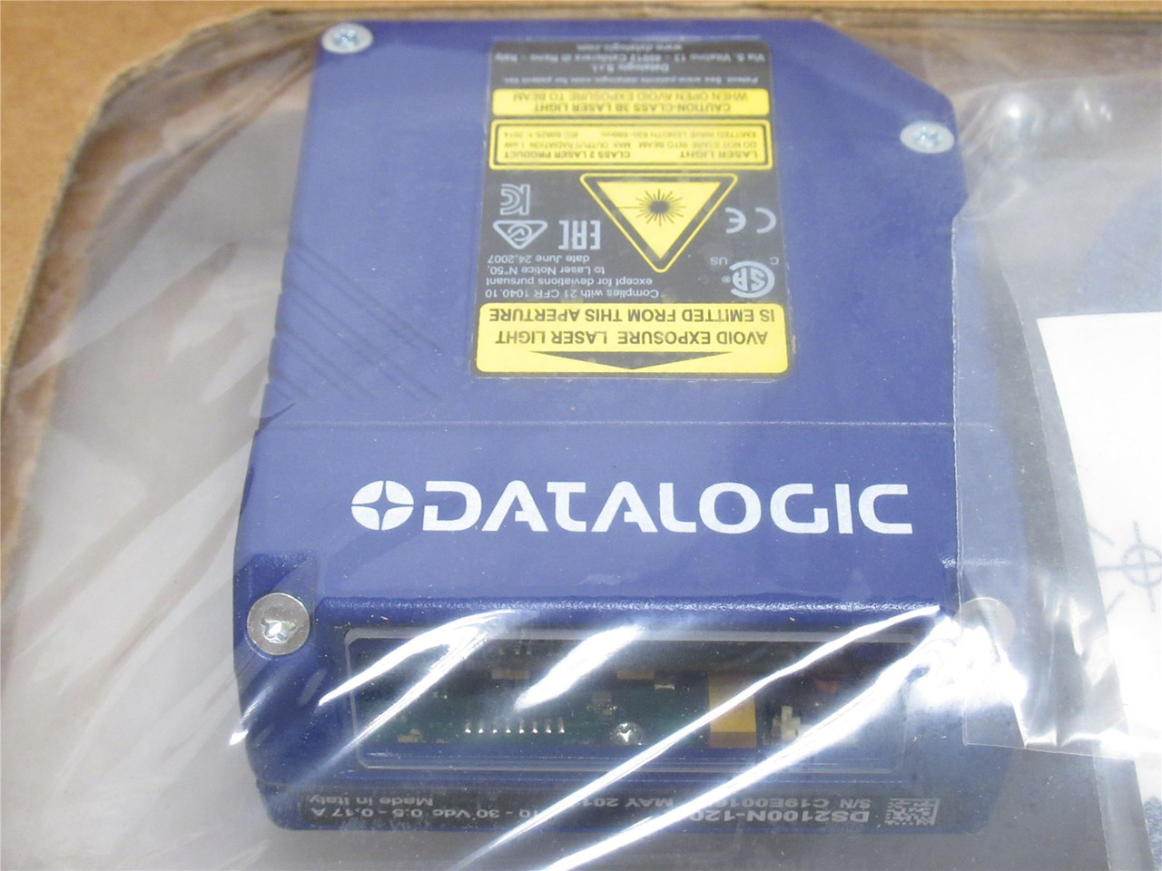 Datalogic DS2100N-1204; Compact Laser Scanner; 10-30VDC