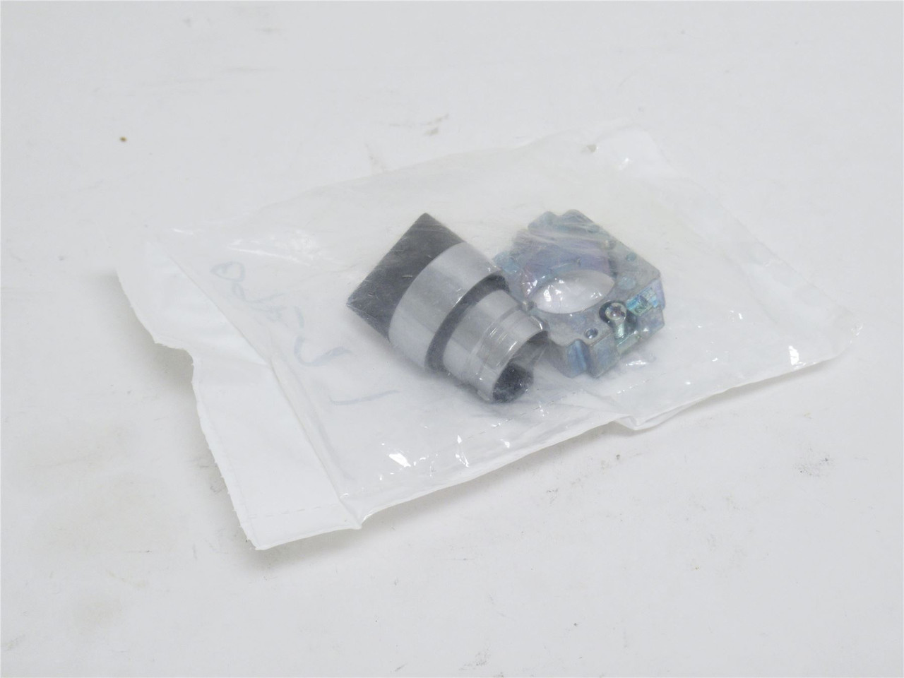 Altech 2AS2-1; Black Switch Actuator; 22mm Non-Illumin; 2-Pos