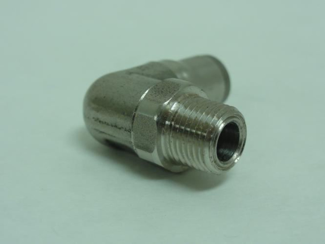 Legris 3889 06 11; Push-to-Connect Fitting; 90Deg; 6mm x 1/8Npt