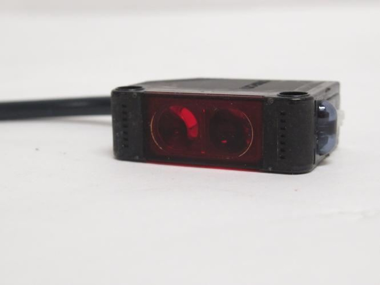 Omron E3Z-R61; Photoelectric Switch 12-24VDC