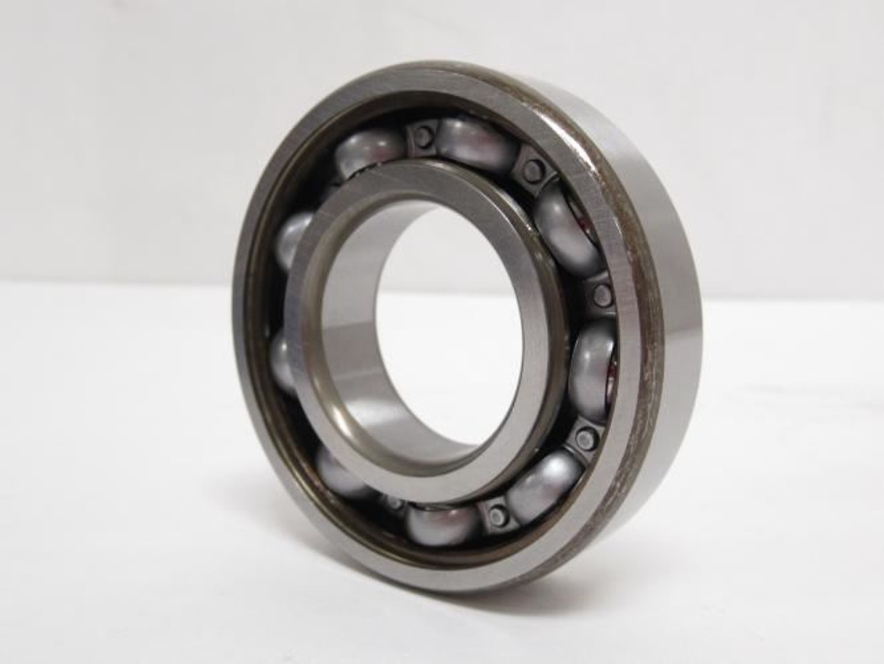 Nachi 6207ZE/C3; Ball Bearing 35mmID x 72mmOD x 17mm Wide