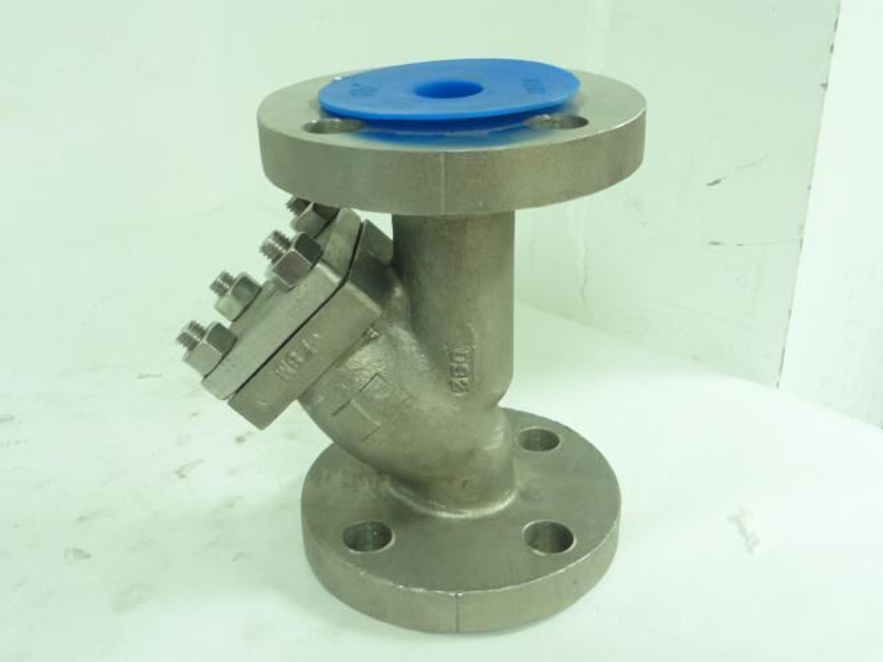 Mueller MDL-UNKN-193020; Flanged Y-Strainer; 1-1/2"ID; CF8M