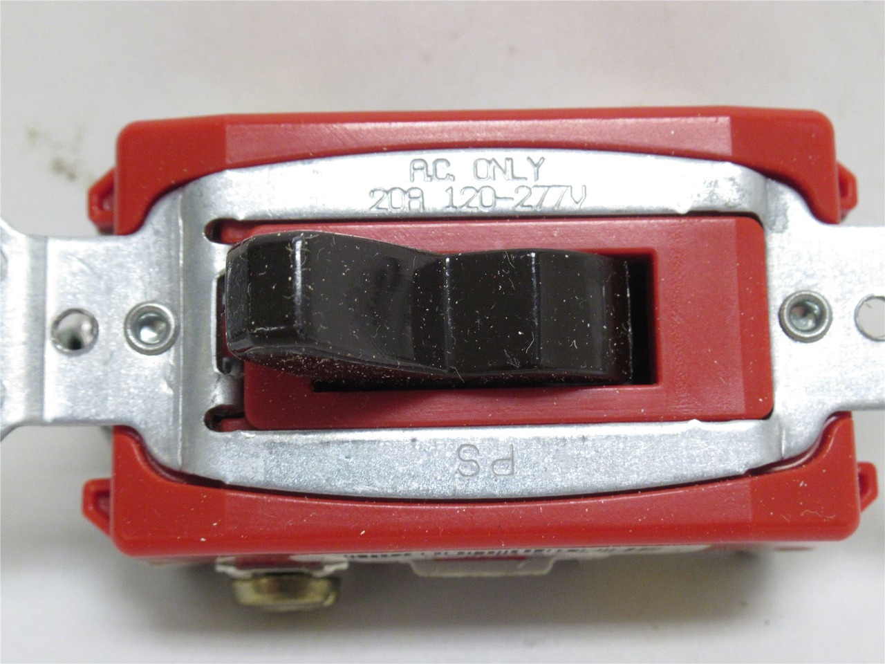 Legrand PS20AC3; Wall Toggle Switch; 20A; 120/277VAC; 3-Way