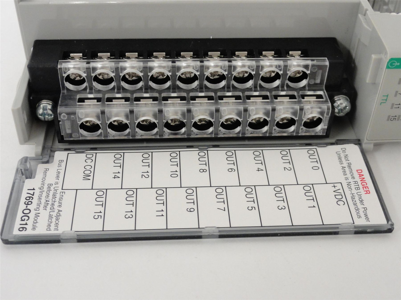 Allen-Bradley 1769-OG16; Output Module; 4.5-5.5VDC